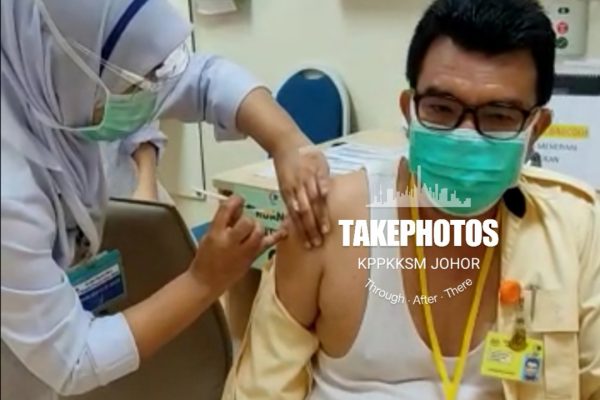 EXCO KPPKKSM Caw Johor Antara Penerima Vaksin Hari Ini