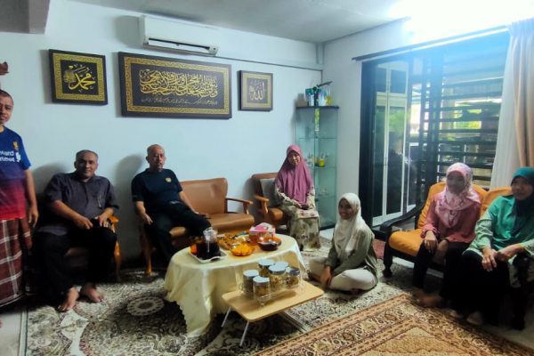 Kunjungan Raya Ke Kediaman Mantan SU Caw Perak