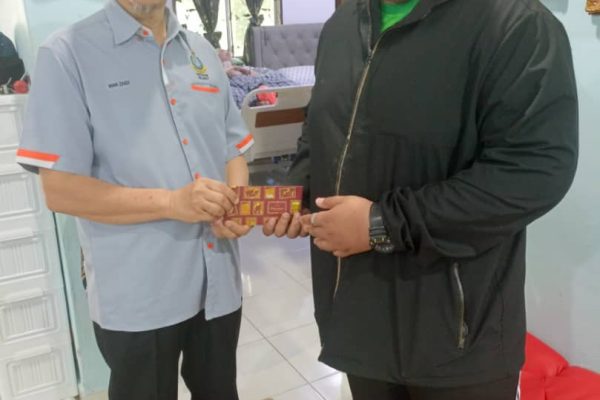 Santuni Sahabat Pemandu PEMATA-KKM Caw Selangor Yang BERSARA