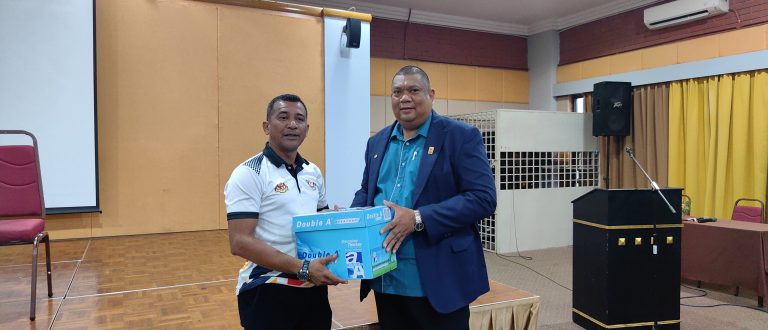 Penyampaian Sumbangan Kilat Buat Pegawai Audit PEMATA-KKM